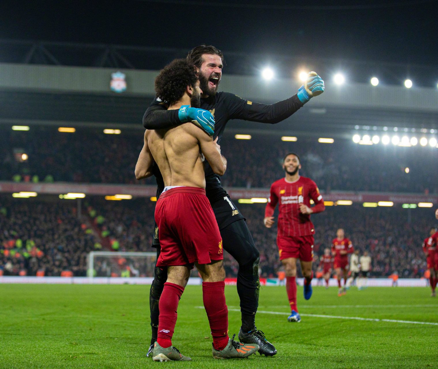 塞维利亚绝地反击阿森纳,萨拉赫统治全场的简单介绍 塞维利亚绝地反击阿森纳,萨拉赫统治全场的简单介绍