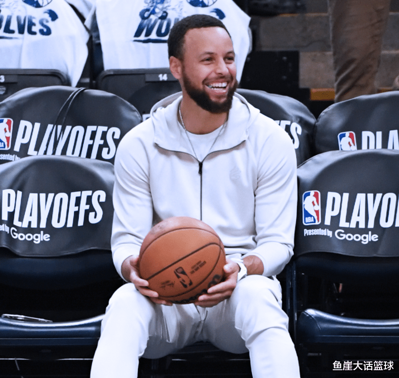 关于库里晒练球照片,训练状态大有进步迹象的信息 关于库里晒练球照片,训练状态大有进步迹象的信息