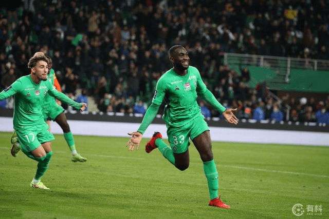 ac米兰-包含卡昂主场战胜圣埃蒂安，取得胜利排名尚虽在降级区的词条