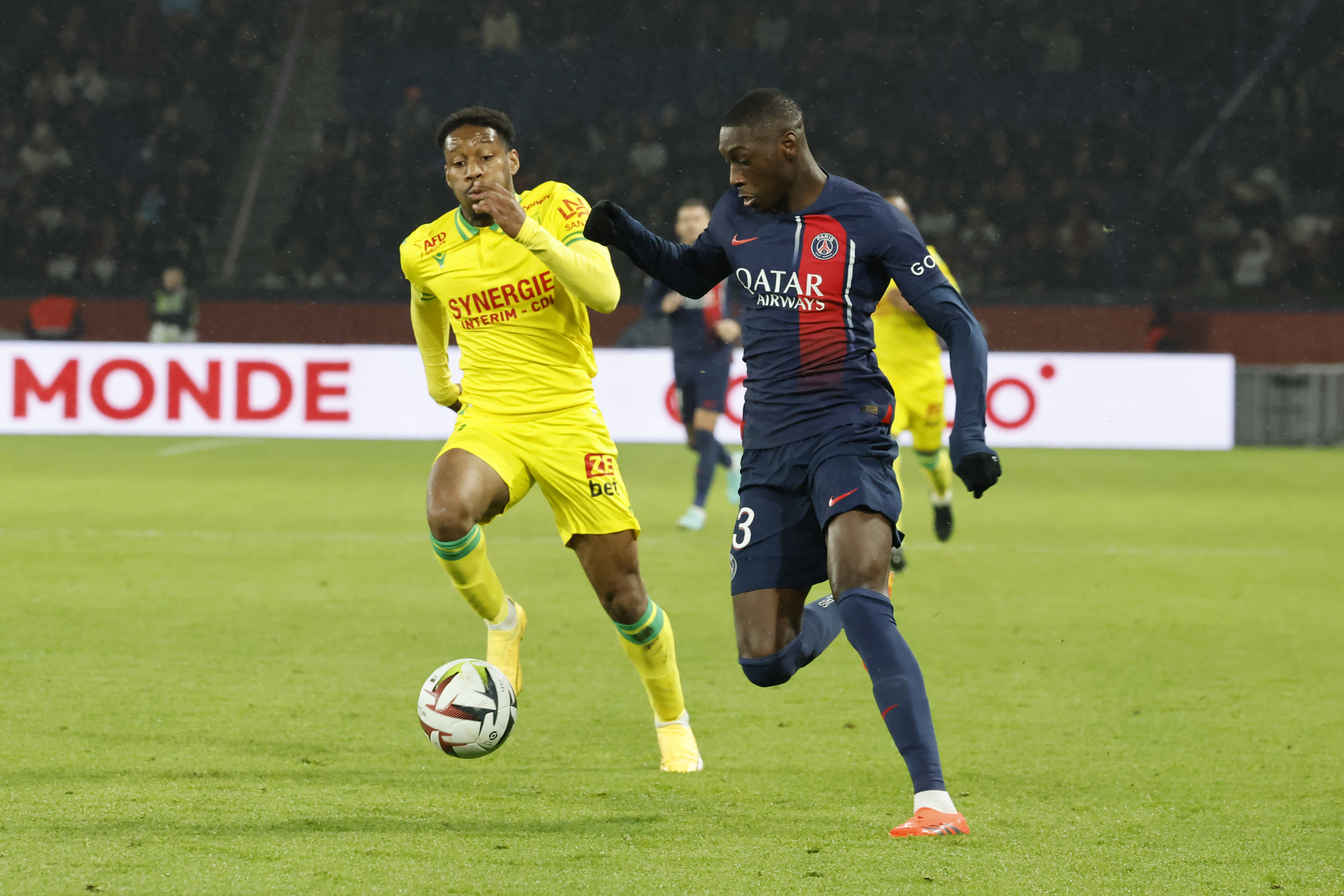 马赛压力巨大，法甲赛场围绕胜利展开的简单介绍