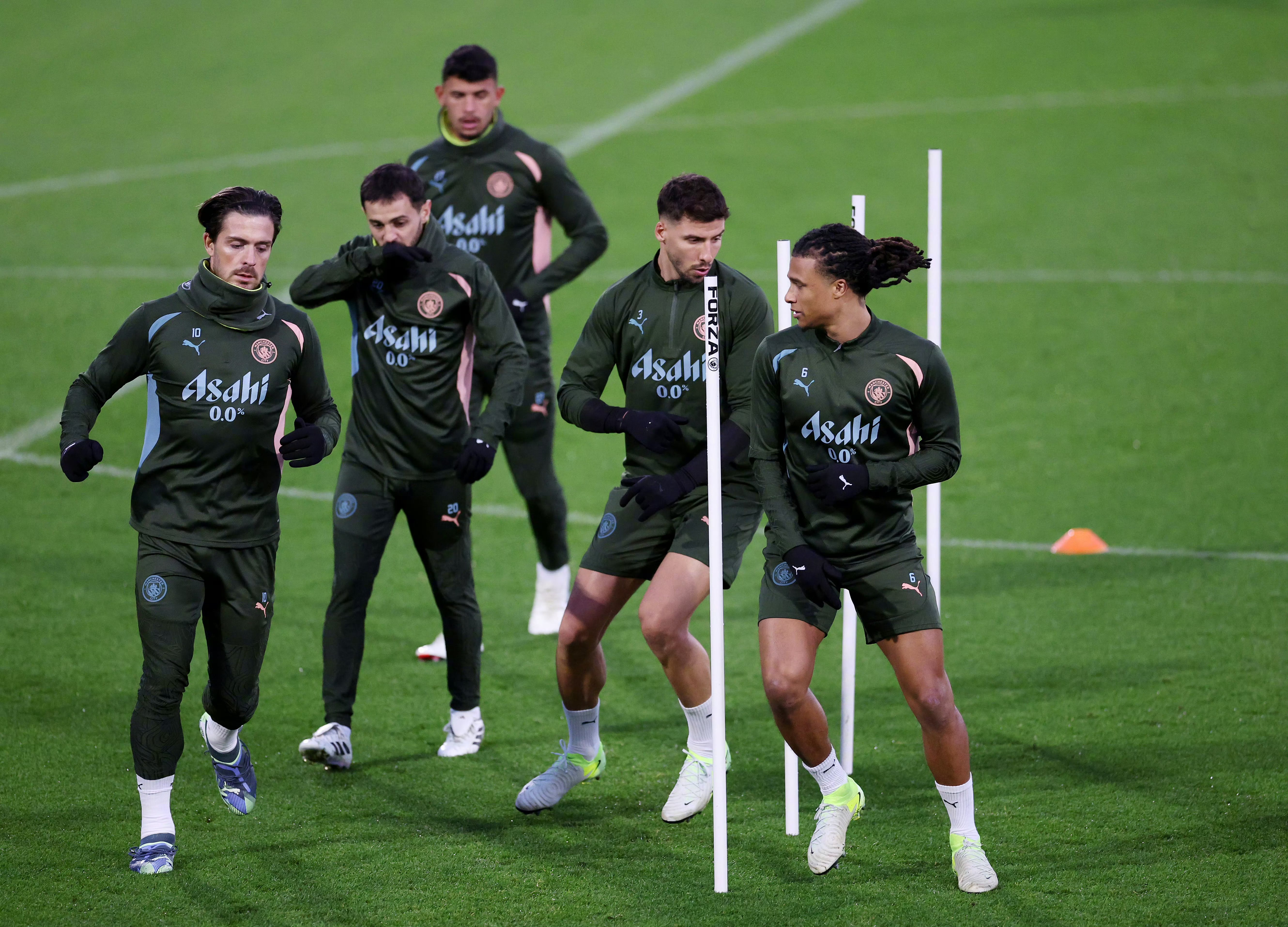 热刺客场对阵曼城，积极备战