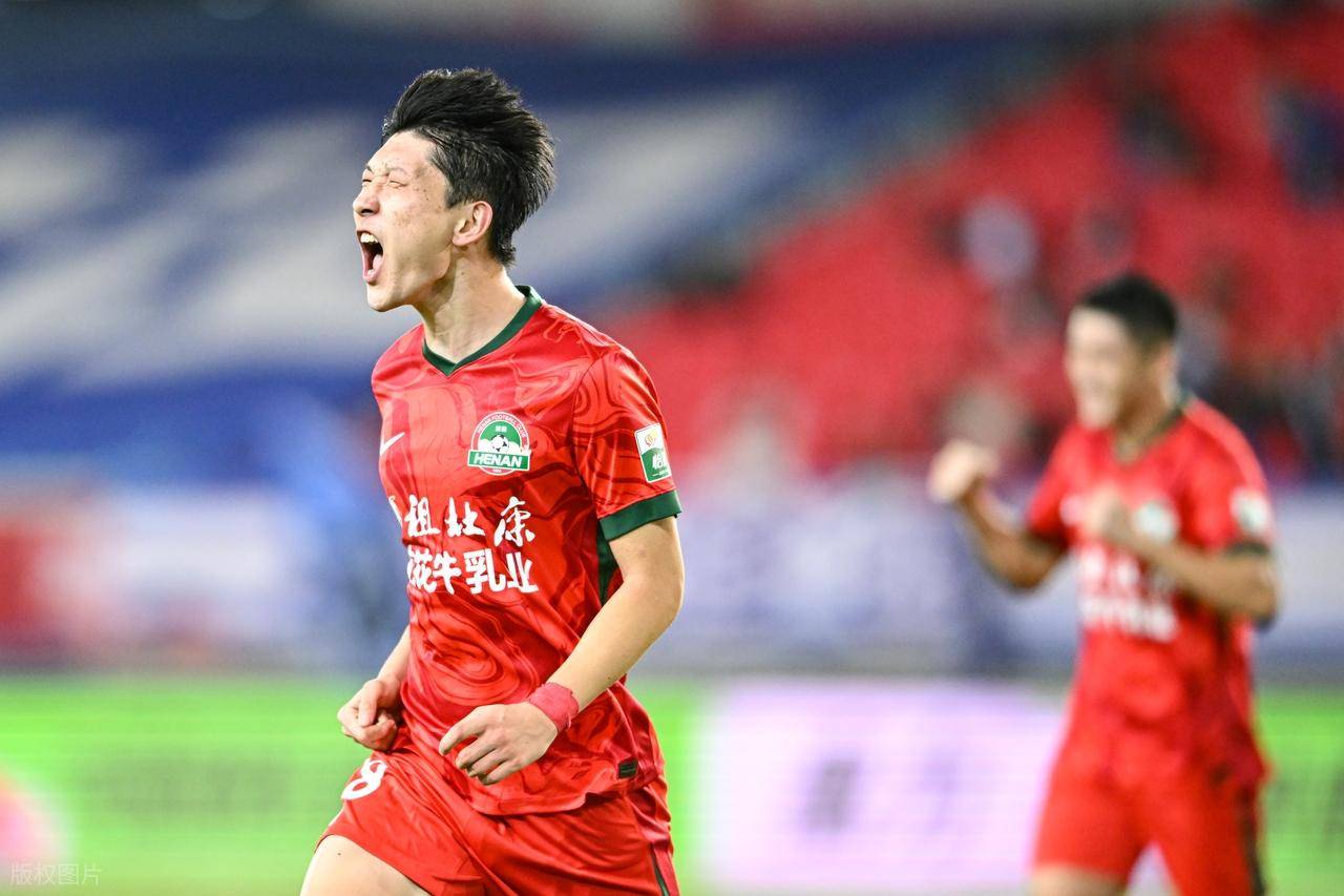 关于华人球星迎战老东家，备战重要比赛期的信息