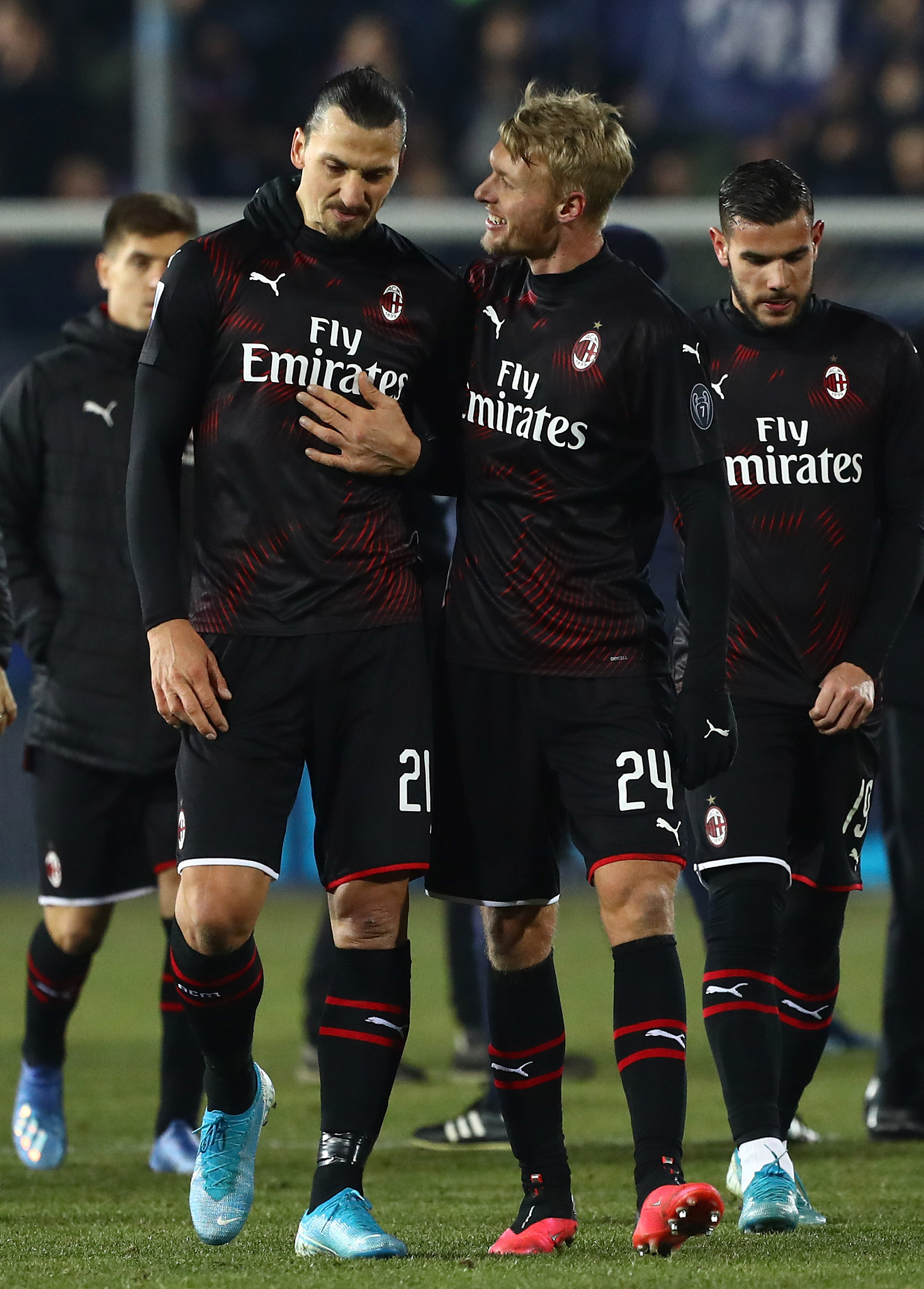 米兰登录入口-雷恩红黑队展现出强大的团队精神的简单介绍