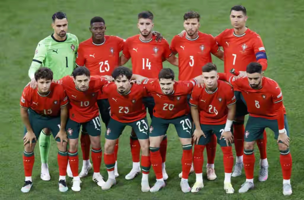 包含葡萄牙队轻取韩国队，波尔扛起全队的词条