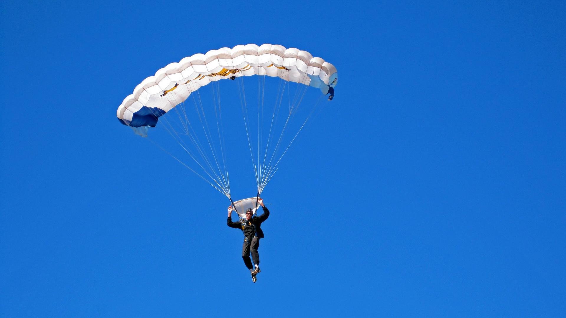 门迪神盾镇亚平宁，那不勒斯跨过奥地利登顶路