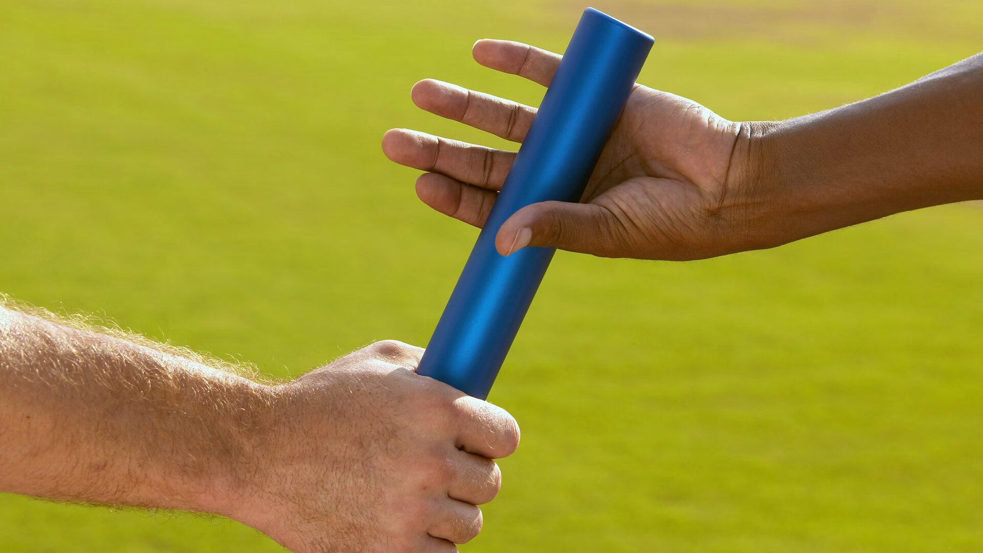 ac米兰下载-外交风波与绿茵传奇，当喀麦隆封锁瑞典，楚阿梅尼如何成为破局关键先生？